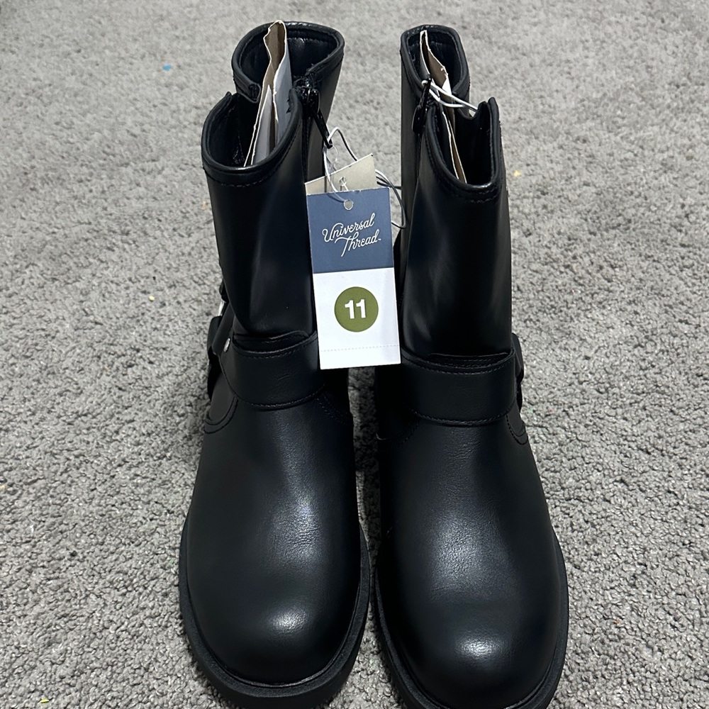 Universal Thread Women's Black Lace Up Boots